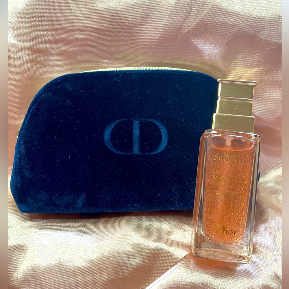 NIB Dior Prestige La Micro-Huile de Rose Advanced Serum & Lined Makeup Bag